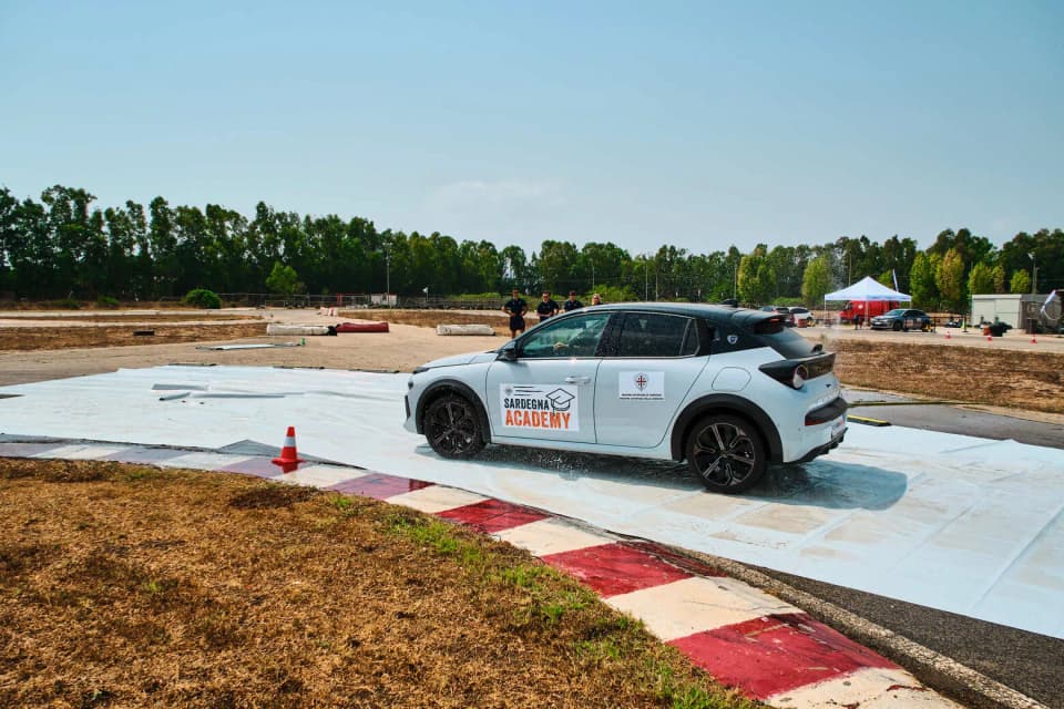 Cover image for ACI Sardegna Academy makes its debut in Alghero: road safety and motorsport