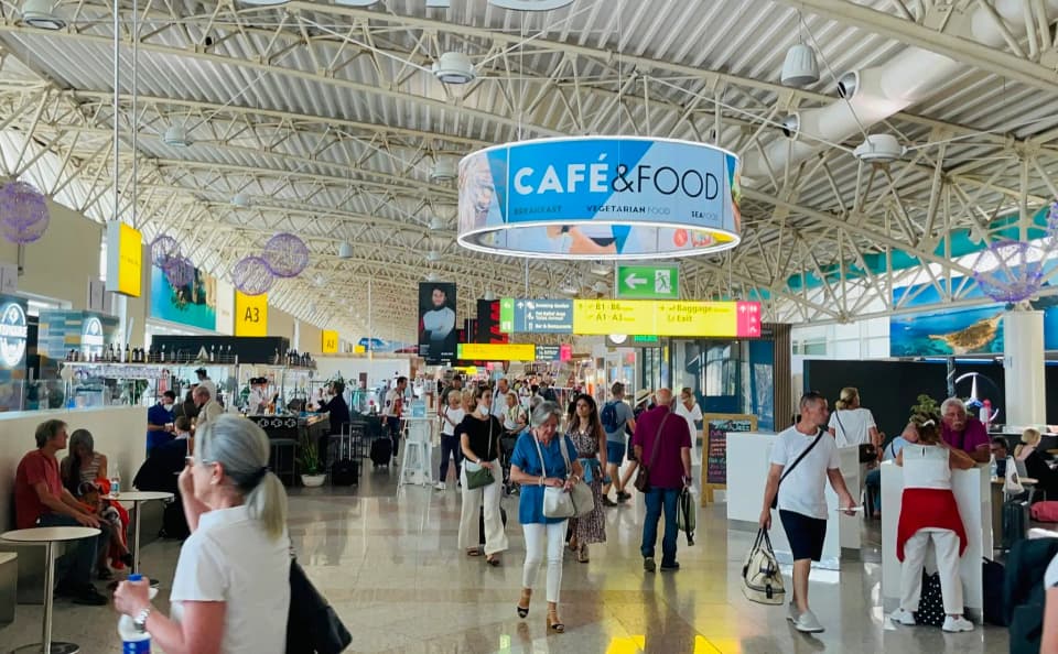 Copertina di Olbia, Coopservice cerca oltre 100 guardie giurate per l’aeroporto