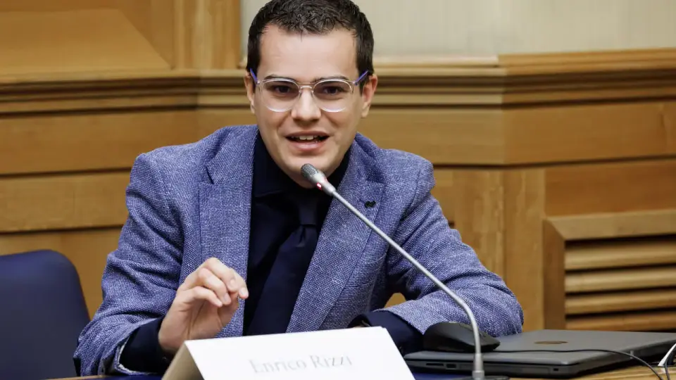 Copertina di Enrico Rizzi attacca di nuovo i sardi e provoca la reazione della Lida