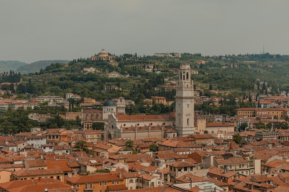 Copertina di Piano casa, 3,2 milioni per Alghero e oltre 2,5 per Sassari