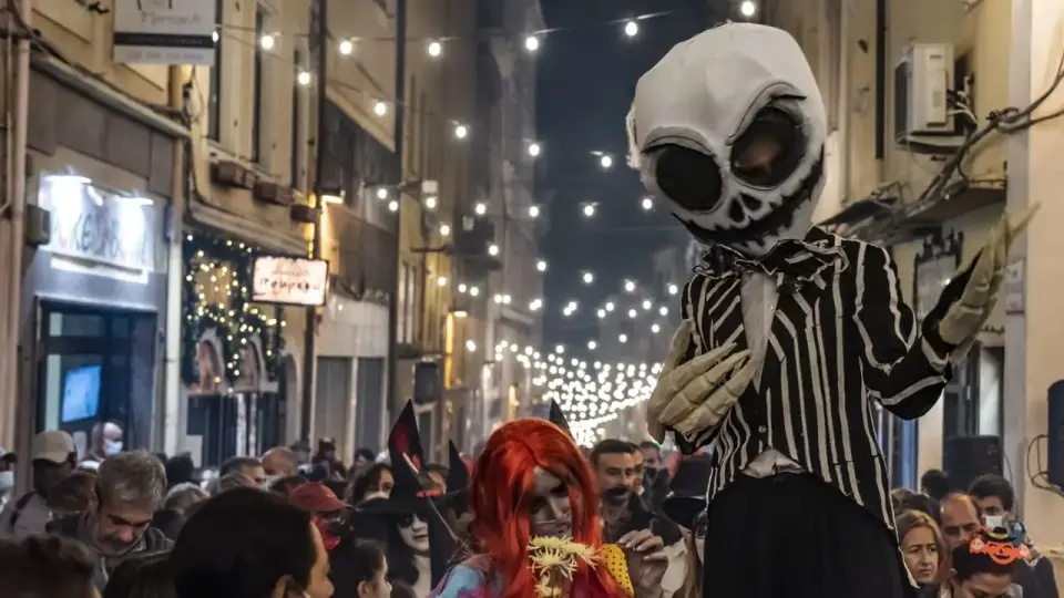 Cover image for Su Mortu Mortu in Sardinia: a guide to the festival of souls, its rituals, sweets and traditions